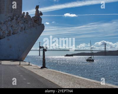 Das Denkmal des Konquistadors in Lissabon an einem sonnigen Tag Stockfoto