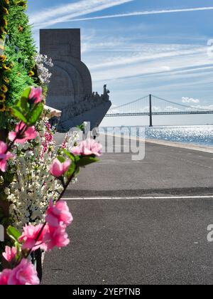 Das Denkmal des Konquistadors in Lissabon an einem sonnigen Tag Stockfoto