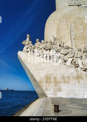 Das Denkmal des Konquistadors in Lissabon an einem sonnigen Tag Stockfoto