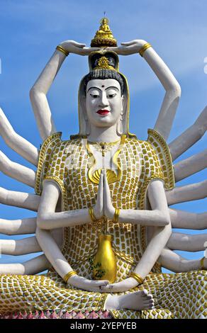 Porträt, achtzehnarmige Guanyin-Statue, buddhistischer Tempel Wat Plai Laem, Koh Samui, Thailand, Asien Stockfoto