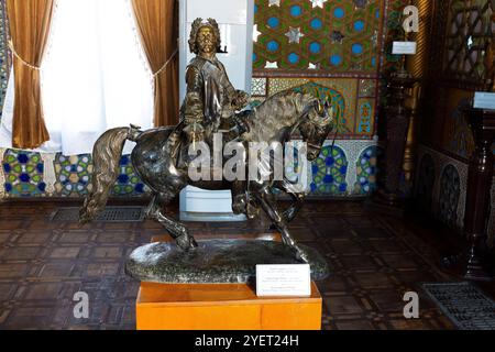 Statue des russen Peter dem Großen. Sitori-i-Mokhi Khosa Palast oder Palast wie die Sterne und der Mond, ist ein ehemaliger Ort des Landsitzes der Stockfoto