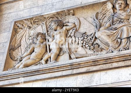 Formteile auf den Arc de Triomphe. Paris. Stockfoto