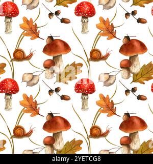 Waldpilze mit Schnecke, Eicheln, Blättern. Nahtloses Wasserfarbenmuster im Herbst. Ideal für Herbsttapeten, Verpackungen, Karten, Stoff, Hintergrund Stockfoto