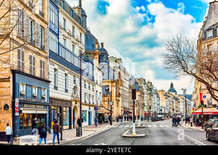 Paris, Prance-19. März 2024: Herrliches, wunderschönes Paris im frühen Frühling. Stockfoto