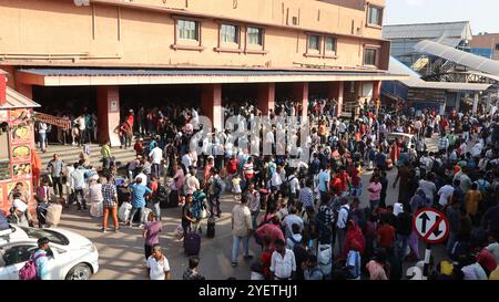 Ahmedabad Bahnhof, Gujarat, Indien Stockfoto