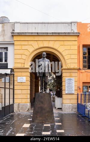 Statue Jacques Chirac in der Nähe von Cours Saleya, Altstadt von Nizza, Vieux Nice, Cote dAzur, Südfrankreich, Französische Riviera, Europa Stockfoto