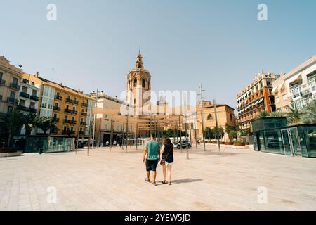 Valencia, Spanien - 18. Oktober 2023 Straße in Valencia Spanien. . Hochwertige Fotos Stockfoto