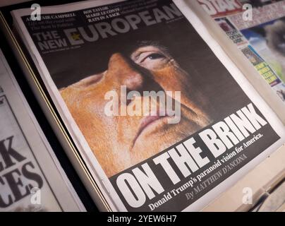 Donald Trump (berühmter Geschäftsmann, Verbrecher, ehemaliger US-Präsident und Reality-TV-Star) auf der Titelseite der New European Newspaper im Anschluss an die US-Wahl 2024. Stockfoto