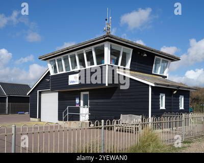 Rettungsbootstation am Ferry Road Carpark Southwold East Suffolk Stockfoto