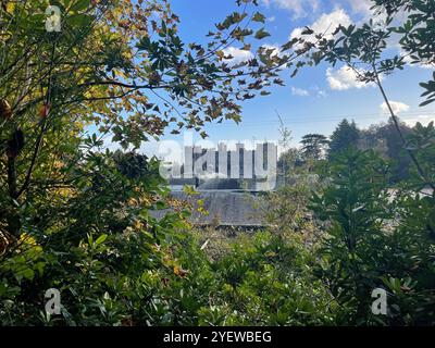 Blick auf Schloss Ruperra in der Nähe von Lower Machen Stockfoto