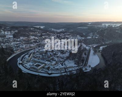 Stadt mit Schnee Stockfoto