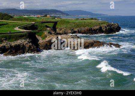 Ein Küstenspaziergang in der Stadt Foz an der Nordküste Galiciens Stockfoto