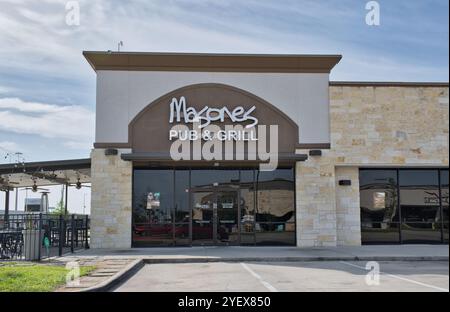 Houston, Texas USA 04-07-2024: Masones Pub und Grill Restaurant und Bar außen. Stockfoto