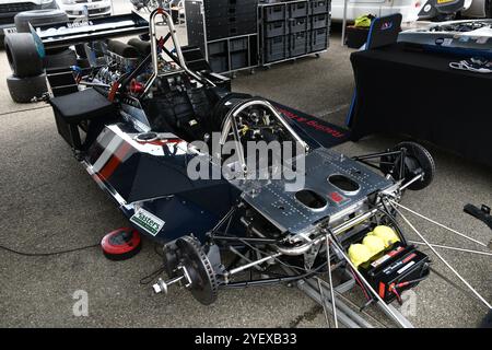 Scarperia, Italien - 12. Oktober 2024: Details zum LEC CRP1 des Jahres 1977 ex David Purley in der Box während der Trainingseinheit auf dem Mugello Circuit. Stockfoto