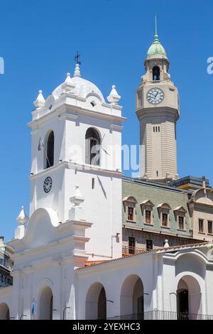 Auf dem Platz im Mai befand sich das Rathaus von Buenos Aires 1580–1821, heute ist das National Historical Museum und die Mairevolution Stockfoto