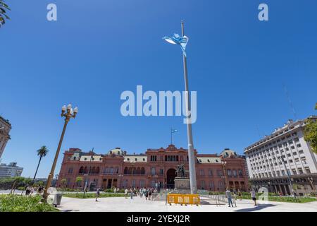 Buenos Aires, Argentinien, 27. Januar 2024 - Casa Rosada (Rosa Haus), Präsidentenpalast am Mayo-Platz in Buenos Aires, Argentinien, Blick vom Stockfoto