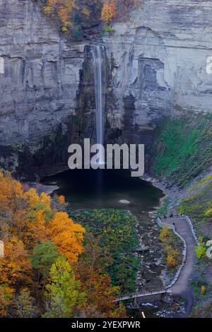 Taughannock Falls in New York im Herbst Stockfoto