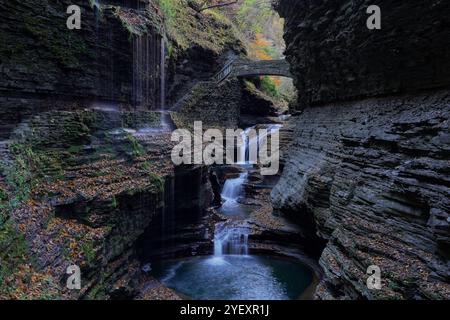 Rainbow Falls im Watkins Glen State Park in New York Stockfoto