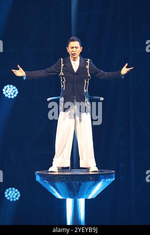 Taiwan, China. November 2024. Sänger Andy Lau tritt am 1. November 2024 in der Taipei Arena auf. (Foto: Costfoto/NurPhoto) Credit: NurPhoto SRL/Alamy Live News Stockfoto