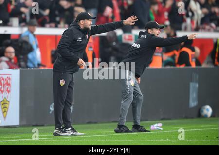 Leverkusen, Deutschland. November 2024. Trainer Sebastian HOENESS (S) Geste, hinter Co-Trainer David KRECIDLO (S) Football 1. Bundesliga, 9. Spieltag, Bayer 04 Leverkusen (LEV) - VfB Stuttgart (S) 0:0, am 01.10.2024 in Leverkusen/Deutschland. #DFL-Vorschriften verbieten die Verwendung von Fotos als Bildsequenzen und/oder Quasi-Video # Credit: dpa/Alamy Live News Stockfoto