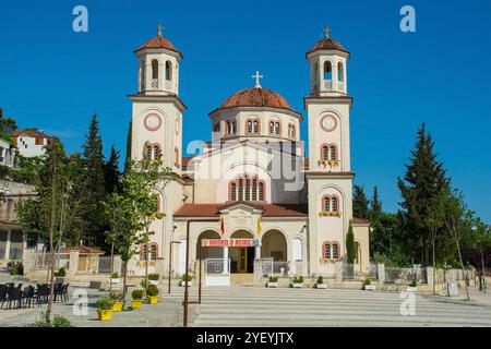 St. Demetrius Orthodoxe Kathedrale in Berat, Albanien, 2014 geweiht. Berat gehört zum UNESCO-Weltkulturerbe. Stockfoto