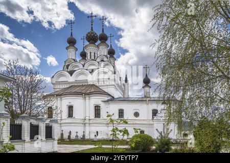 Das Kloster der Heiligen Verkündigung ist ein orthodoxes Kloster in Murom, Russland. Kathedrale der Verkündigung Stockfoto