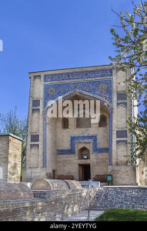 Mausoleum des muslimischen Theologen und Wissenschaftlers Sheikh Kaffal Shoshi, Taschkent, Usbekistan Stockfoto