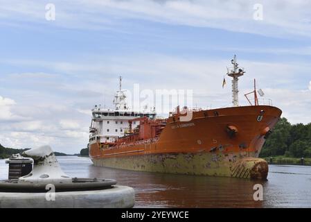 Tankschiff Gisela Essberger Segeln im Kieler Kanal, Kieler Kanal, NOK, Schleswig-Holstein, Deutschland, Europa Stockfoto