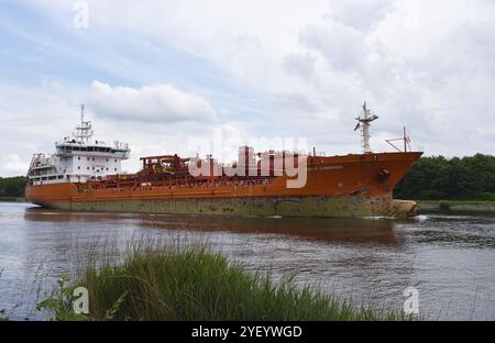 Tankschiff Gisela Essberger Segeln im Kieler Kanal, Kieler Kanal, NOK, Schleswig-Holstein, Deutschland, Europa Stockfoto