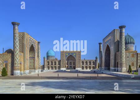 Registan-Platz im historischen Zentrum von Samarkand, Usbekistan, Asien Stockfoto