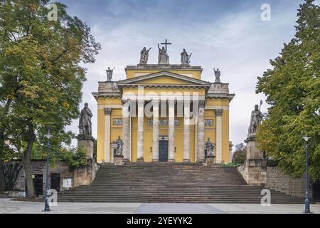 Die Basilika St. Johannes des Apostels, auch Eger-Kathedrale genannt, ist ein religiöses Gebäude in Eger, Ungarn, Europa Stockfoto