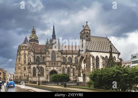 Kathedra der hl. Elisabeth und Kapelle des hl. Michael in Kosice, Slowakei, Europa Stockfoto