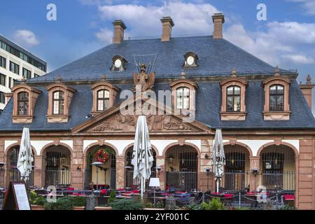 Die ehemalige Hauptwache ist ein barockes Gebäude im Zentrum von Frankfurt am Main Stockfoto