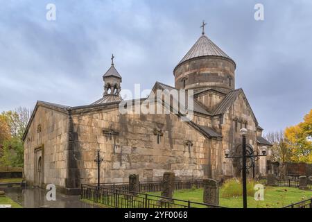 Das Kecharis-Kloster ist ein mittelalterlicher armenischer Klosterkomplex in Tsachkadzor in Armenien Stockfoto