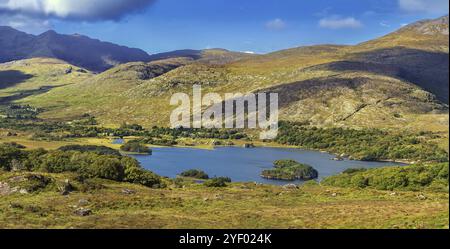 Die Landschaft von Ladies View ist ein malerischer Aussichtspunkt auf der Touristenroute Ring of Kerry. Irland Stockfoto