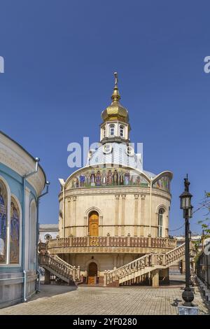 Kirche St. Lukas auf dem Territorium der Heiligen Himmelfahrt Kathedrale, Taschkent, Usbekistan, Asien Stockfoto