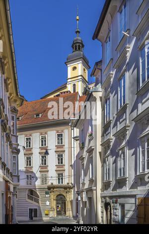 Straße mit historischen Häusern in der Innenstadt von Graz, Österreich, Europa Stockfoto