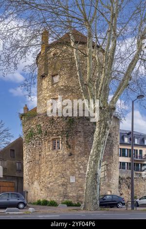 Goguin-Turm aus dem 12. Jahrhundert in Nevers, Frankreich, Europa Stockfoto