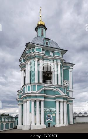 Glockenturm der Kathedrale Kirche der Dormition in Smolensk, Russland, Europa Stockfoto