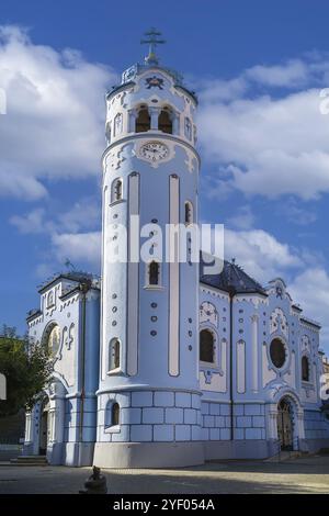 Die Kirche St. Elisabeth, allgemein bekannt als Blaue Kirche, ist eine katholische Kirche in Bratislava in der Slowakei Stockfoto