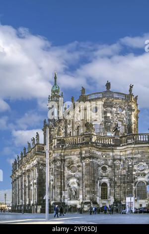 Kathedrale der Heiligen Dreifaltigkeit in Dresden, Sachsen, Deutschland. Blick von der Apsis Stockfoto