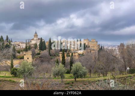 Blick auf die Alhambra von Generalife Gardens, Granada, Spanien, Europa Stockfoto