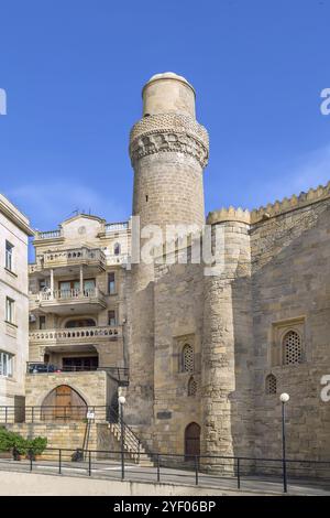 Die Muhammad-Moschee oder Siniggala-Moschee ist eine Moschee, die im 11. Jahrhundert in der Altstadt von Baku, Aserbaidschan, Asien erbaut wurde Stockfoto