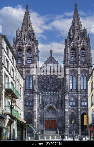 Die Kathedrale von Clermot-Ferrand oder die Kathedrale unserer Lieben Frau von der Himmelfahrt von Clermont-Ferrand ist eine gotische Kathedrale in Frankreich, Europa Stockfoto