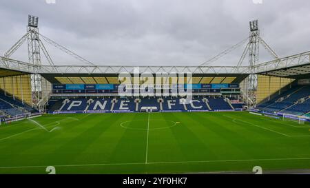 Deepdale, Preston, Großbritannien. November 2024. EFL Championship Football, Preston North End gegen Bristol City; Blick auf das Spielfeld von der Tribüne Credit: Action Plus Sports/Alamy Live News Stockfoto