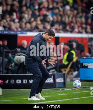 Leverkusen, Deutschland. November 2024. Trainer Xabi Alonso (Leverkusen) Bayer Leverkusen - VfB Stuttgart 01.11.2024 Copyright (nur für journalistische Stockfoto