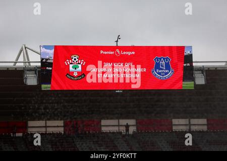 Southampton, Großbritannien. November 2024. Allgemeiner Blick ins Innere des Stadions vor dem Southampton FC gegen Everton FC in der St. Mary's Stadium, Southampton, England, Großbritannien am 2. November 2024 Credit: Every Second Media/Alamy Live News Stockfoto