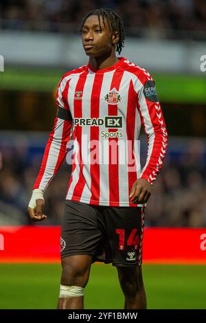 Romaine Mundle of Sunderland während des Sky Bet Championship-Spiels zwischen Queens Park Rangers und Sunderland im Loftus Road Stadium, London am Samstag, den 2. November 2024. (Foto: David Watts | MI News) Credit: MI News & Sport /Alamy Live News Stockfoto