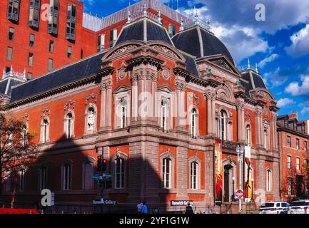 Washington, USA. November 2024. WASHINGTON, DC - 01. NOVEMBER: Die Renwick Gallery in Washington, DC. (Foto: Tony Quinn/SipaUSA) Credit: SIPA USA/Alamy Live News Stockfoto