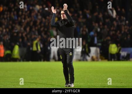 Southend, England. November 2024. Nathan Jones nach dem Spiel in der ersten Runde des Emirates FA Cup zwischen Southend United und Charlton Athletic in der Roots Hall, Southend. Kyle Andrews/Alamy Live News. Stockfoto